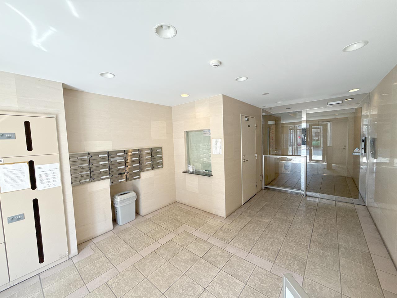 マイナビSTAYロアール北新宿 603 共用部