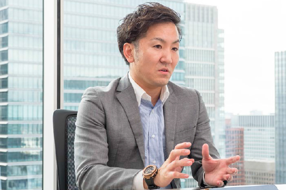 株式会社アース・カー 営業部 渡辺 修平